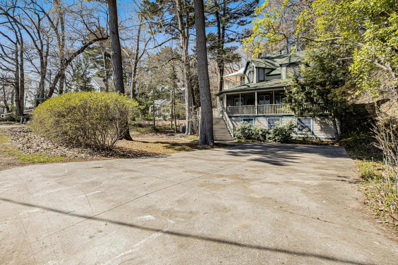 Anna'S Cottage Saugatuck Exterior photo